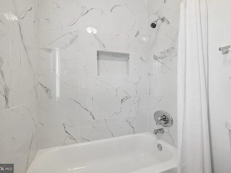 1841 Hillside Rd #2N — Photo 24