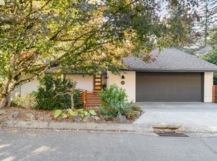 25 Becket St, Lake Oswego, OR 97035