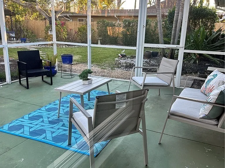 253 Bayshore Dr — Photo 35