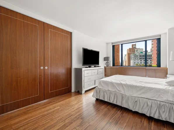 1 Irving Place image 8 of 18