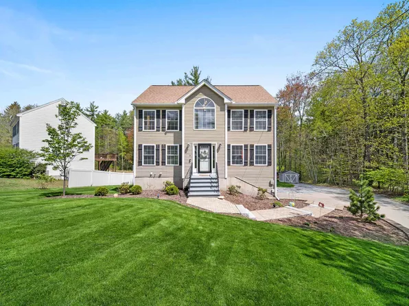 5 Treaty Court, Sandown, NH 03873