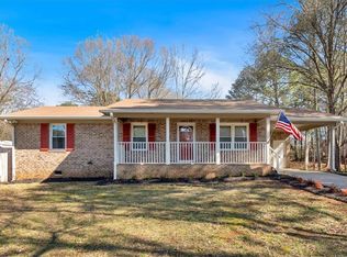 24 Pine Grove Rd, Cartersville, GA 30120