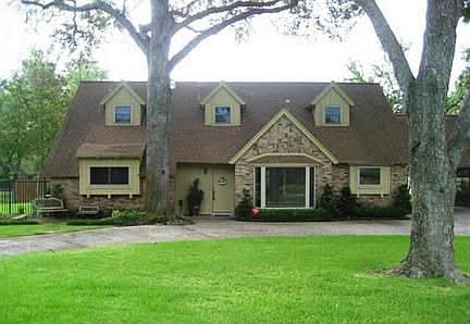 2nd image of 4408 Langtry Ln