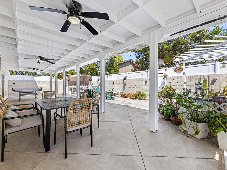 8641 Acapulco Cir — Photo 63