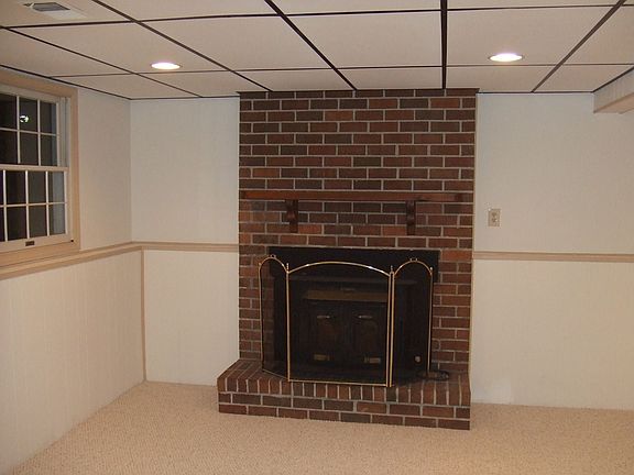 New Carpet Throughout