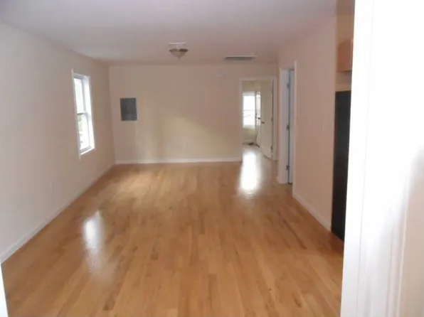 418 Morningside Ave, Fairview, NJ 07022