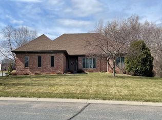 8681 Carriage Hill Draw, Savage, MN 55378