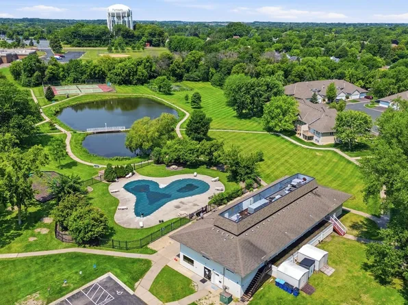 4385 Trenton Ln N APT 204, Plymouth, MN 55442