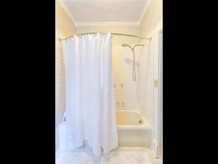 922 Felder Ave — Photo 7