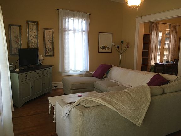 4th image of 410 Peake St
