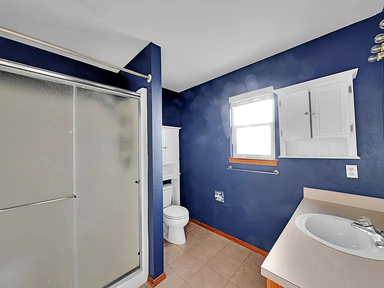 713 SW Puffin St — Photo 8