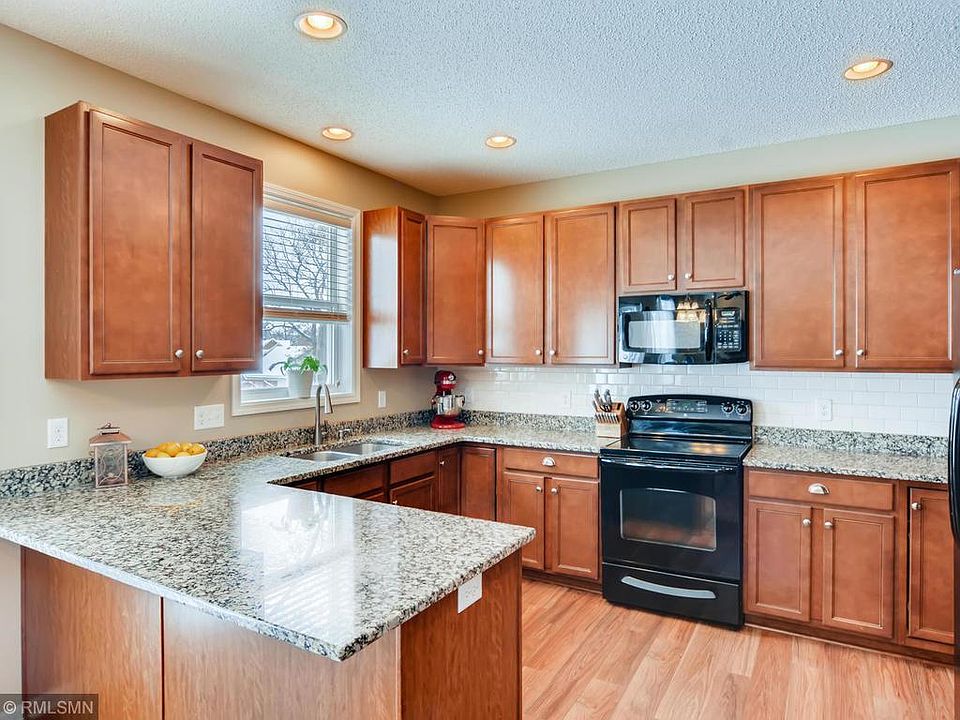 1st image of 4858 Hamlet Ave N
