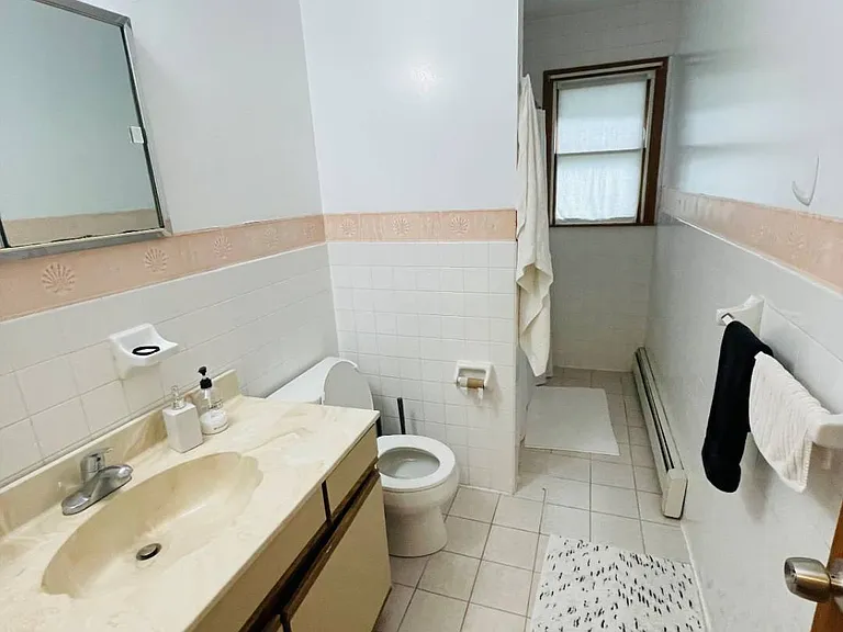 94 Valentine Ave — Photo 4
