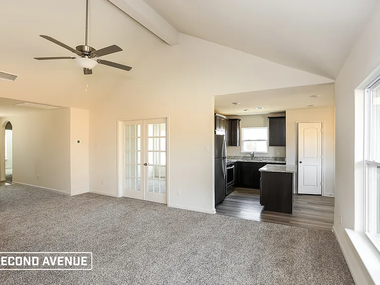 1401 Sunkiss Dr — Photo 6