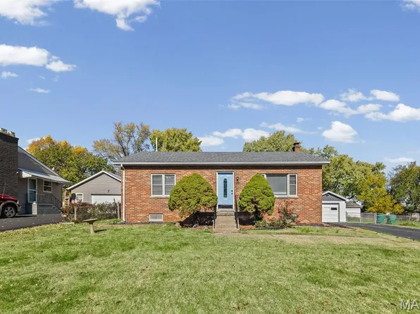 112 Easton Ave, O'Fallon, IL 62269