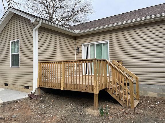 3rd image of 1222 Highland Ave #1