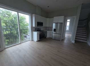 7 Thornley St Floor 3, Dorchester, MA 02125