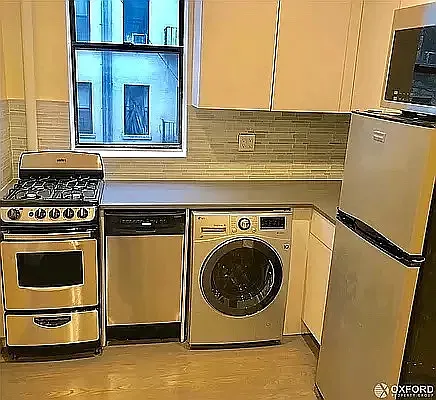 Rented by Oxford Property Group | media 22