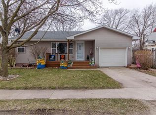 420 Baldwin St, Maxwell, IA 50161