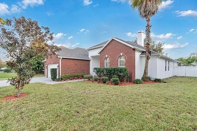 101 Galileo Way — Photo 3