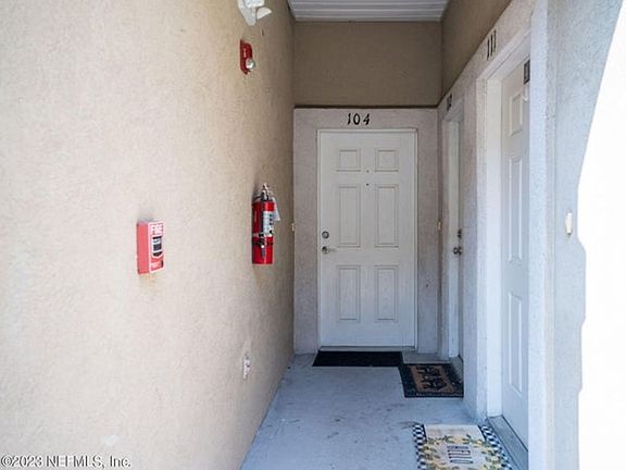 2nd image of 7064 Deer Lodge Cir #1-104
