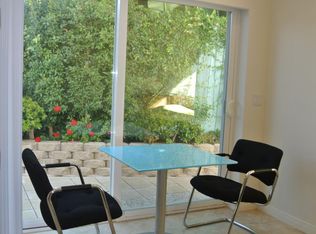 5932 1/2 Soledad Mountain Rd #B, La Jolla, CA 92037