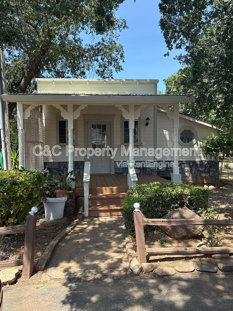 1 bed, 1.0 bath, $1,650 — Photo 1