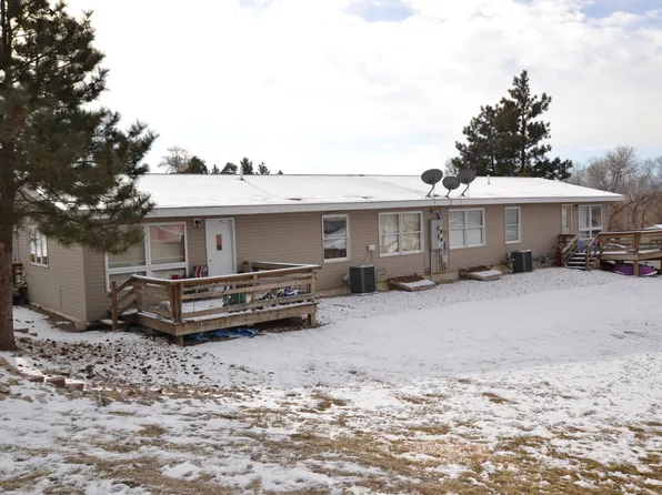 127-129 E Wolcott, Newcastle, WY 82701