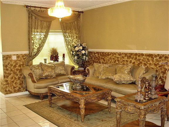 3rd image of 2928 Shannon Cir