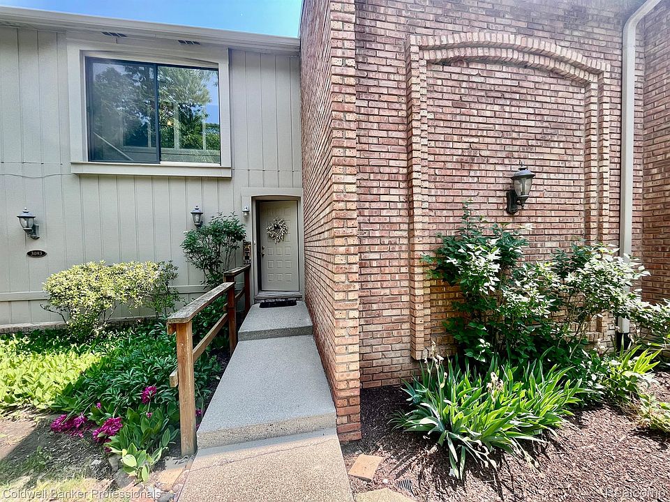 1st image of 3091 Moon Lake Dr