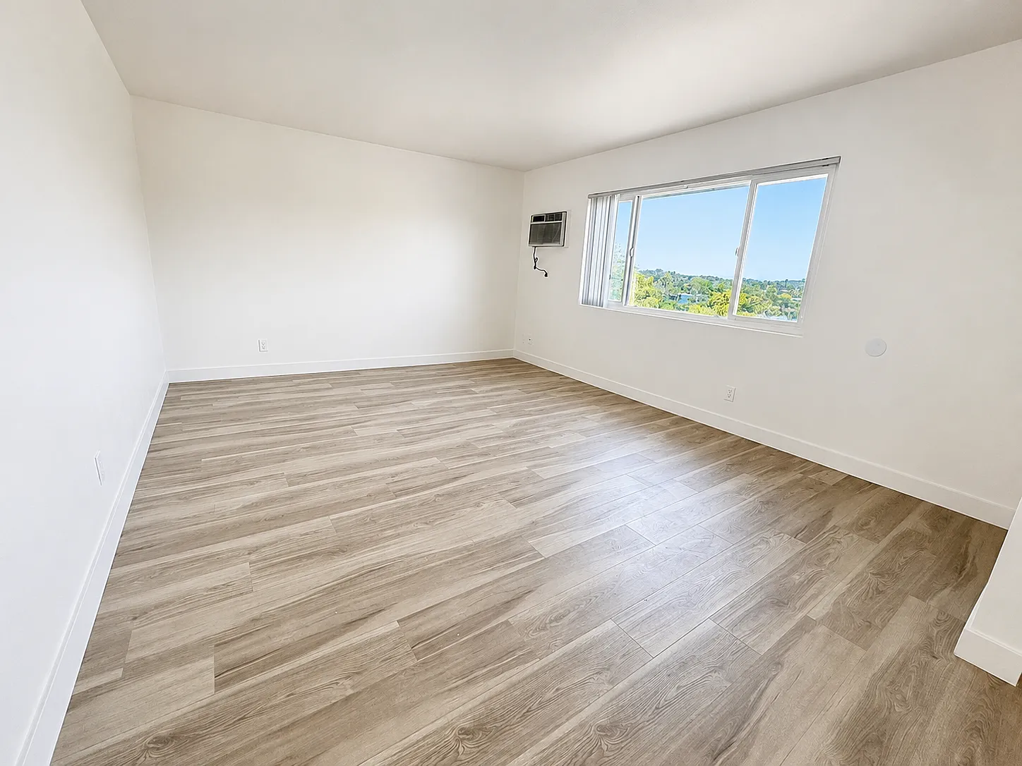 1 bed, 750 sqft, $1,995 — Photo 4