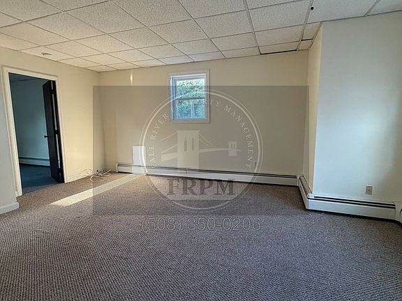 4th image of 192 Snell St #2