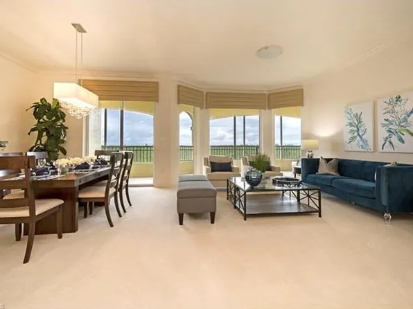 2738 Tiburon Blvd E APT 502, Naples, FL 34109