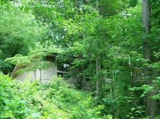 2335 Woodwick Rd, Lancaster, PA 17601