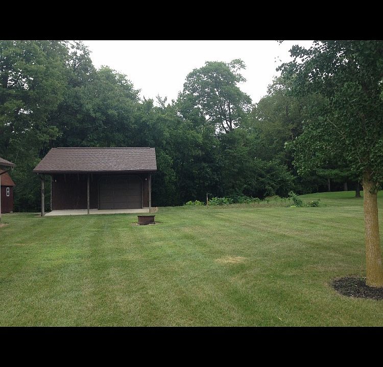 2nd image of 418 E Broadway St