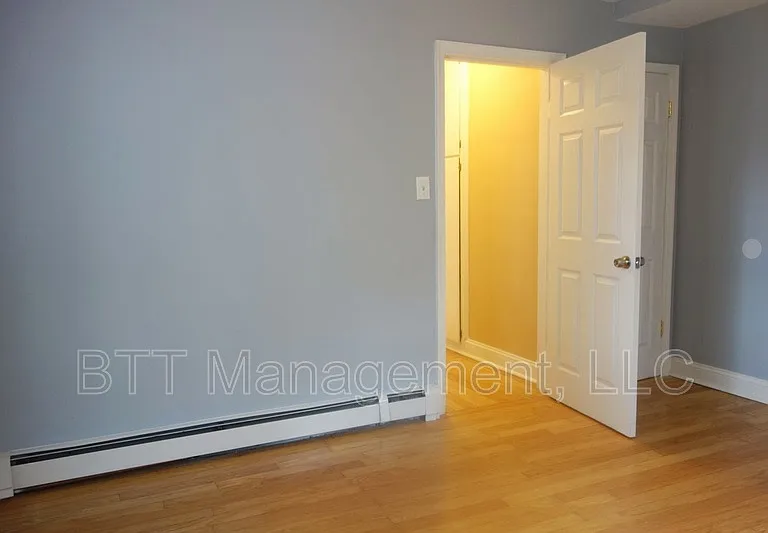 8105 Greenwood Ave #E — Photo 42