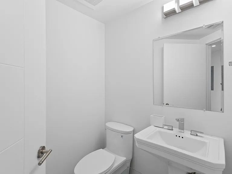 1010 SW 2nd Ave #609 — Photo 23