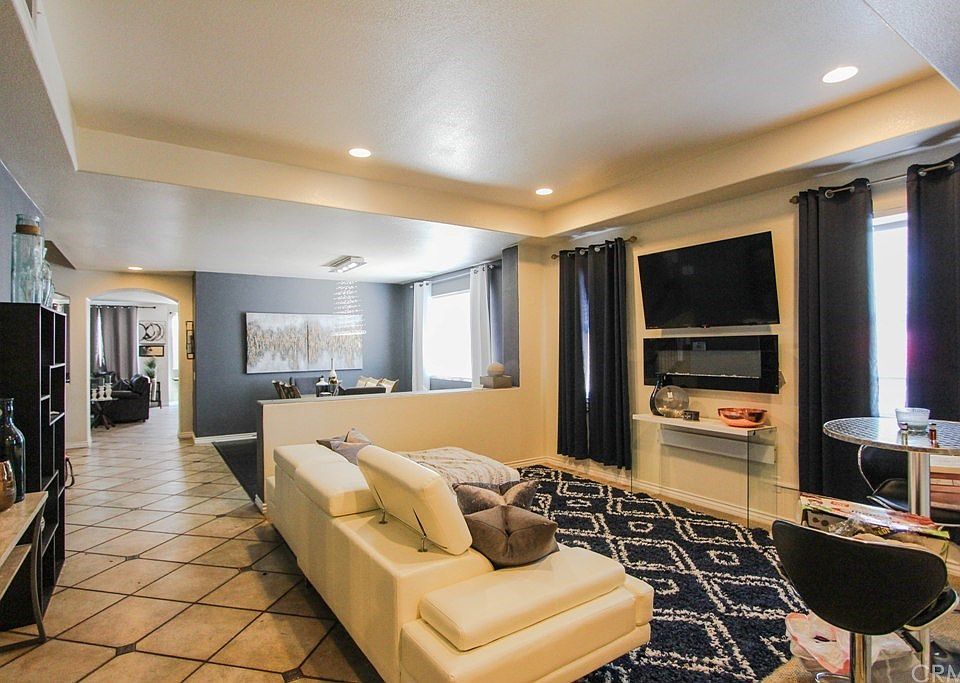 1st image of 41001 Seafoam Cir