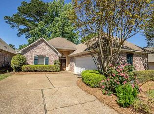 715 Versailles Dr, Ridgeland, MS 39157