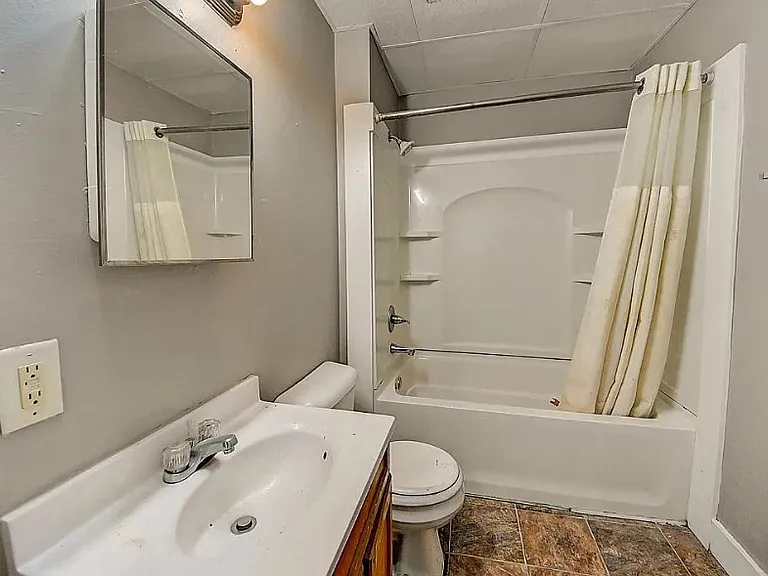 1409 Bever Ave SE #1 — Photo 15