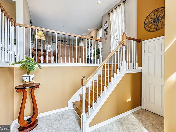 5th image of 508 Martingale Ln