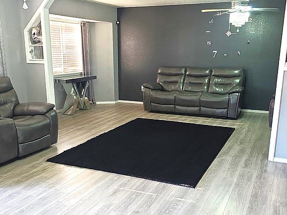 3rd image of 1915 S Lead St