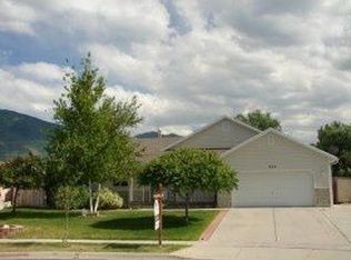 834 Cedarwood Rd, Tooele, UT 84074