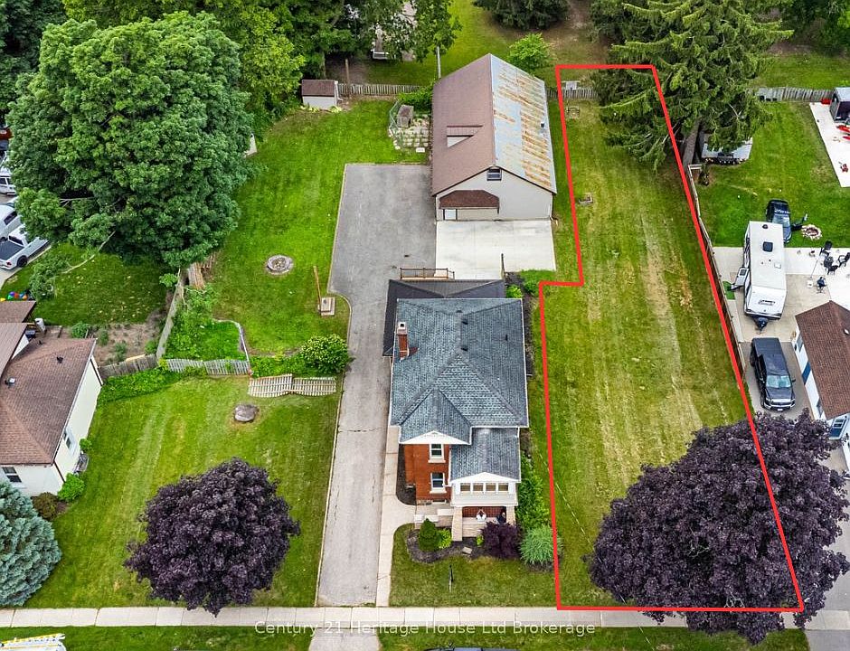 1st image of 152 Blandford St #3
