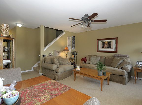 5th image of 486 E Fawn Ln