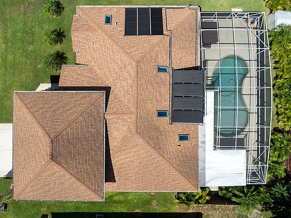 3rd image of 6001 Hickory Grove Ln