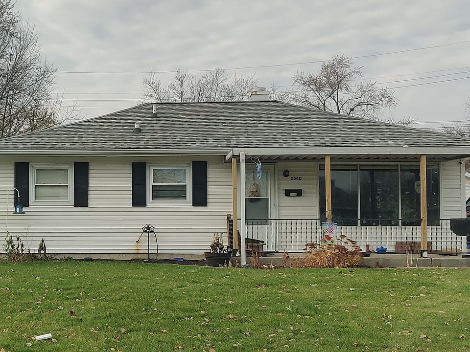 1st image of 2540 Foxhall Dr