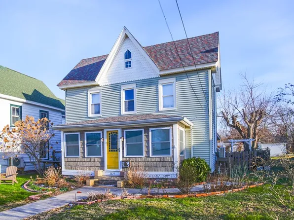 3874 Main St, Chincoteague, VA 23336