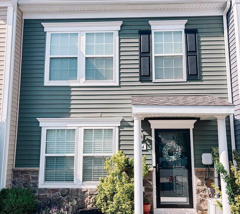 1st image of 604 Thumper Dr