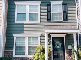 604 Thumper Dr, Ranson, WV 25438